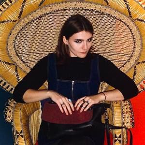 Meet your Posher, Hollie